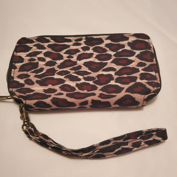 RFID Leopard Wallet/Wristlet - Picture 2 of 4